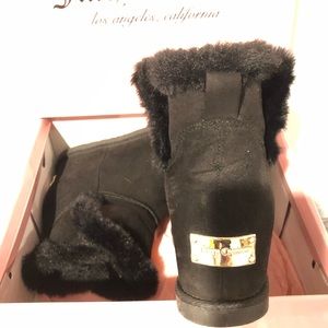 Shearling ankle boot Ugg style